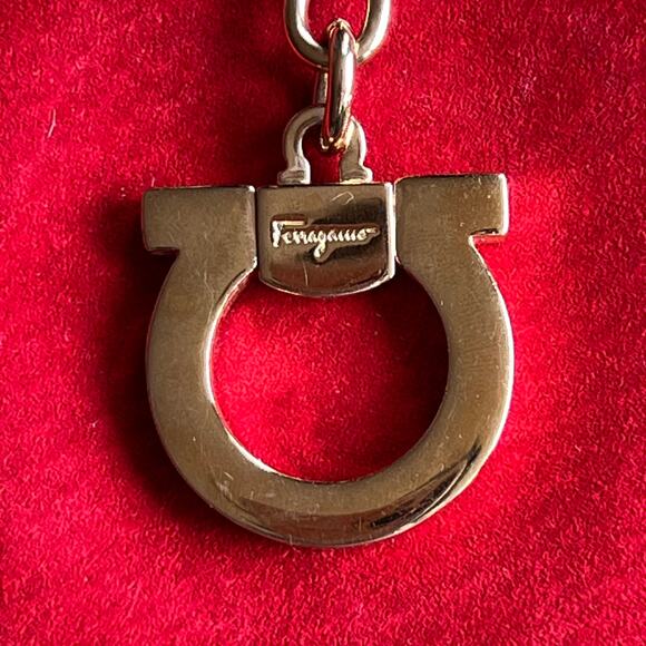 Ferragamo Men Gancini Gold Keychain Bag Charm Iconic Timeless Style MINT - Picture 2 of 6